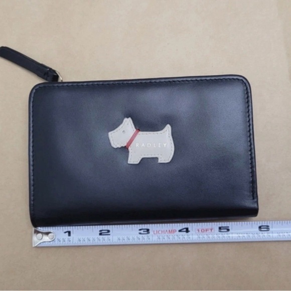 RADLEY LONDON Black Wallet with Cream Dog Accent - Picture 3 of 9